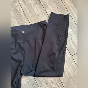 EUC All in Motion Black Leggings with cutout detailing size L